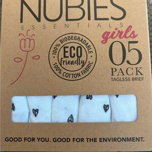 Girls White Cotton Tagless Briefs - Heart Print (5 Pack)